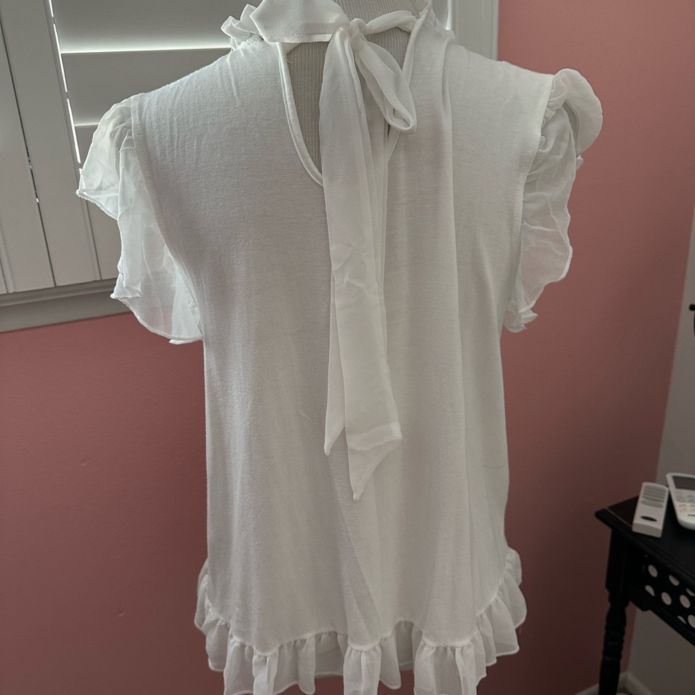 Kim and Cami Size M White Shirt - Picture 3 of 5